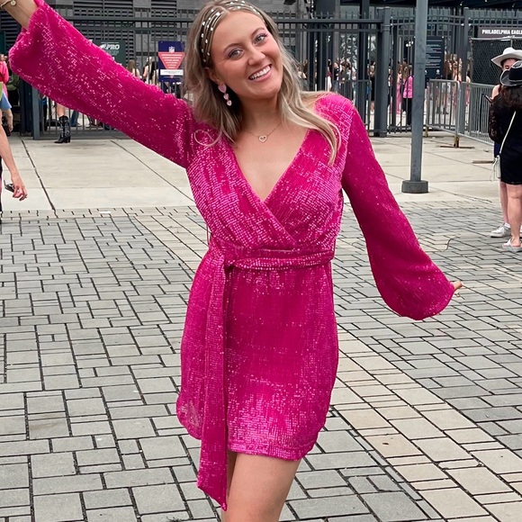 Hello Molly Static Memory Dress Pink - Picture 3 of 5